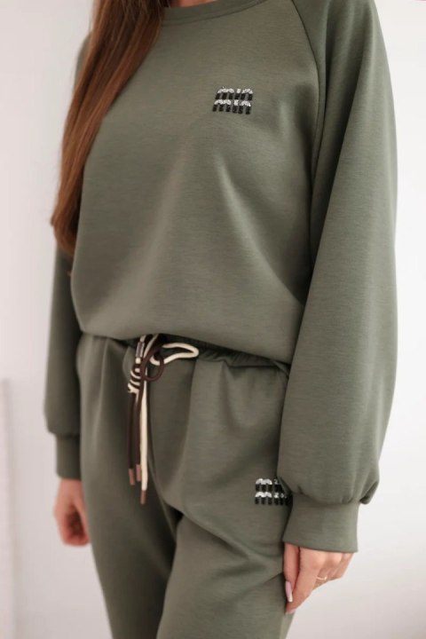 Komplet damski masełkowy z wiskozy z bluzą i spodniami khaki