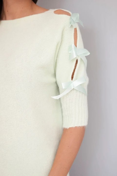 Sweter damski z krótkim rękawem i ozdobnymi kokardkami miętowy