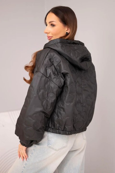 Kurtka damska pikowana z kapturem i ozdobnym tłoczeniem kwiatowym czarna