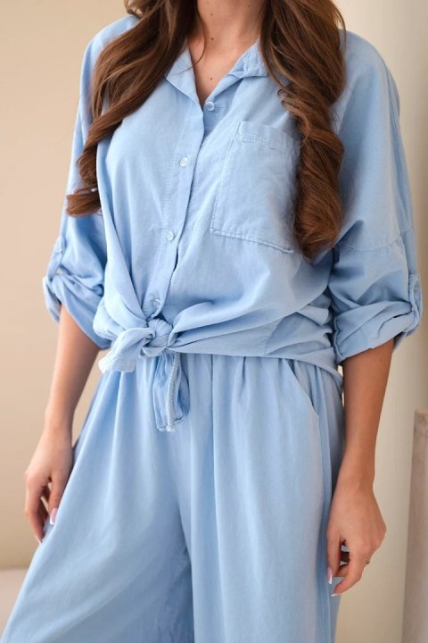 Komplet damski bawełniany z wiązaną koszulą i szeroką nogawką niebieski