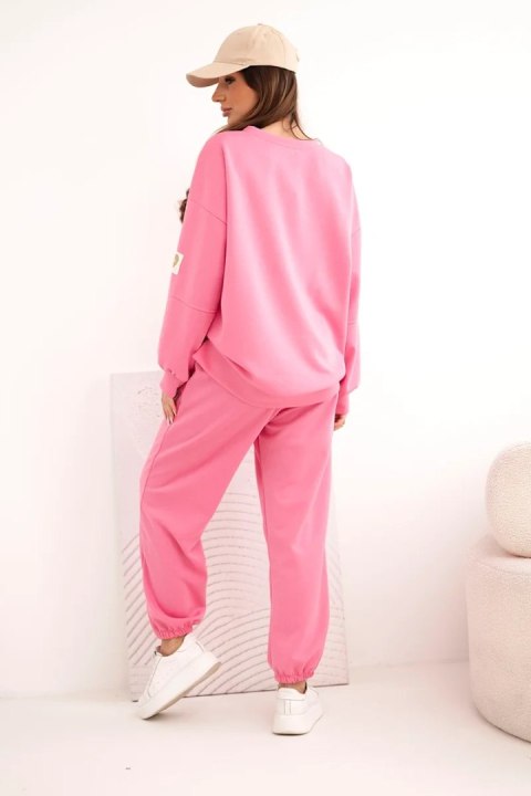 Komplet damski masełkowy z luźną bluzą i spodniami z napisem LOVE różowy