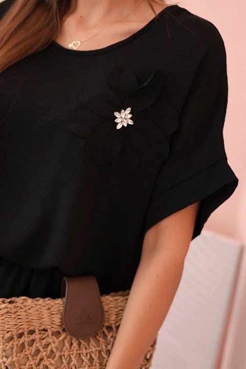 Komplet damski z wiskozy z ozdobnym kwiatem i szerokimi spodniami czarny