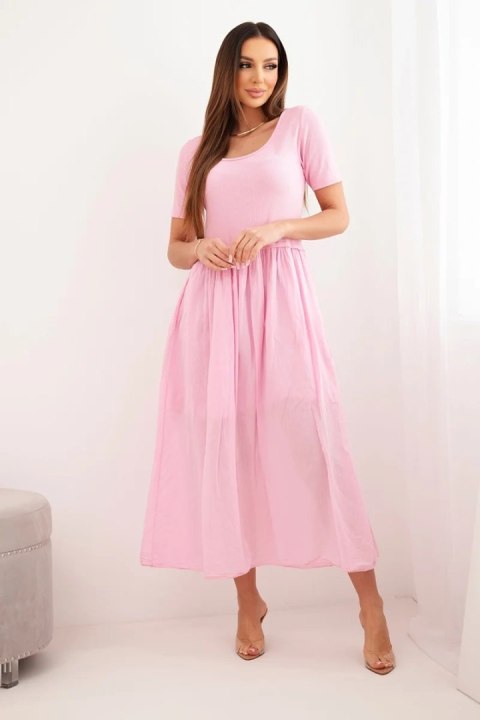 Sukienka damska bawełniana midi z krótkim rękawem i rozkloszowanym dołem jasno różowa