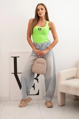 Bluzka damska prążkowana na ramiączkach z ozdobną naszywką zielony neon