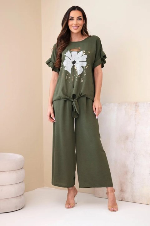 Komplet damski wiskozowy z bluzką z nadrukiem i spodniami khaki