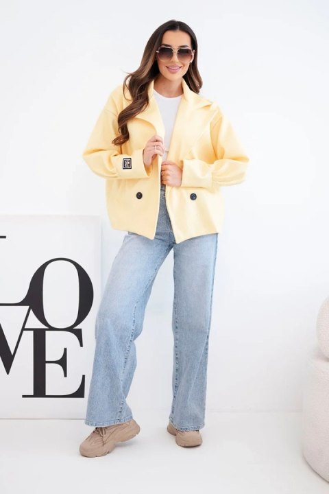 Kurtka damska krótka dwurzędowa z kołnierzem żółta