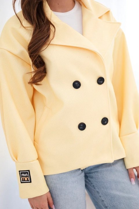 Kurtka damska krótka dwurzędowa z kołnierzem żółta