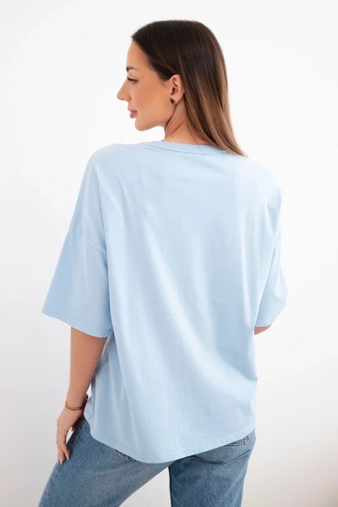 Bluzka damska bawełniana oversize z krótkim rękawem i modnym nadrukiem niebieska