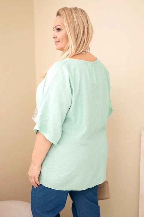 Bluzka damska wiskozowa Plus Size z krótkim rękawem i ozdobną apaszką ciemno miętowa