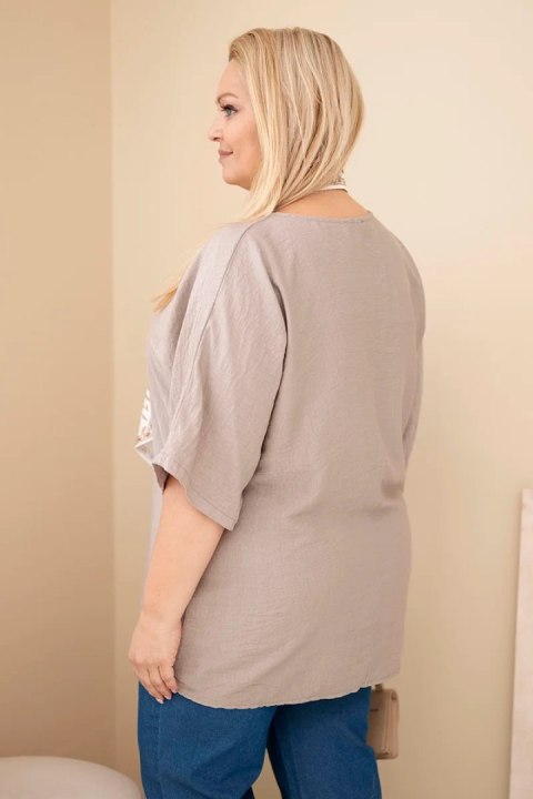 Bluzka damska wiskozowa Plus Size z krótkim rękawem i ozdobną apaszką fango