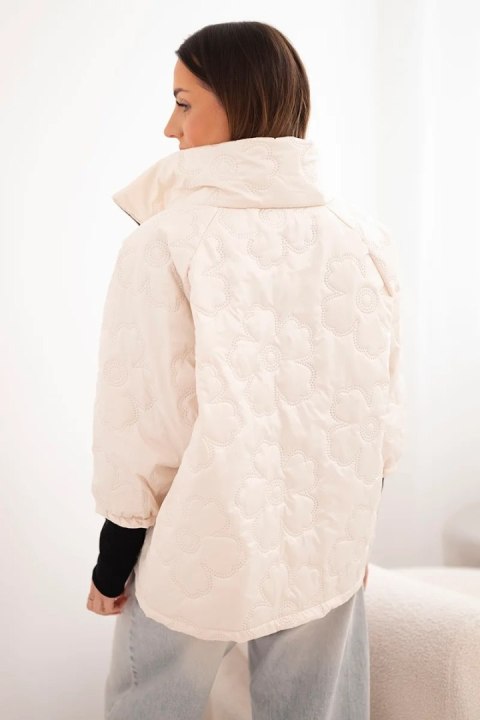 Kurtka damska wiosenna pikowana z ozdobnym tłoczeniem i zamkiem jasno beżowa