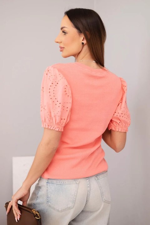 Bluzka damska bawełniana prążkowana z bufiastym rękawem i guziczkami malinowa