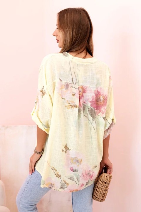 Bluzka damska z bawełny z kwiatowym wzorem i guzikami żółta