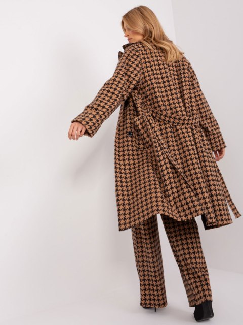 Płaszcz LK-PL-509407.96P camelowy S/M