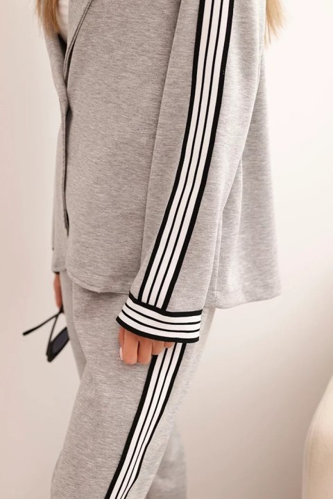 Komplet damska z wiskozą z lampasem i marynarką sportową szary