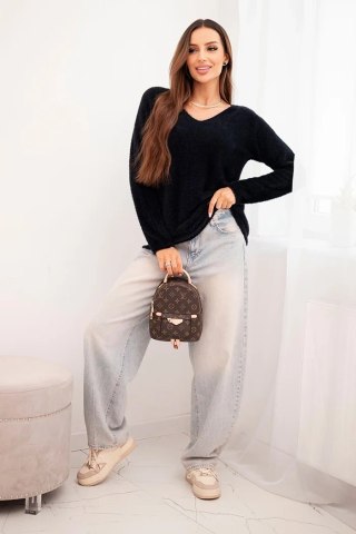 Sweter damski z miękkiej dzianiny z dekoltem V czarny