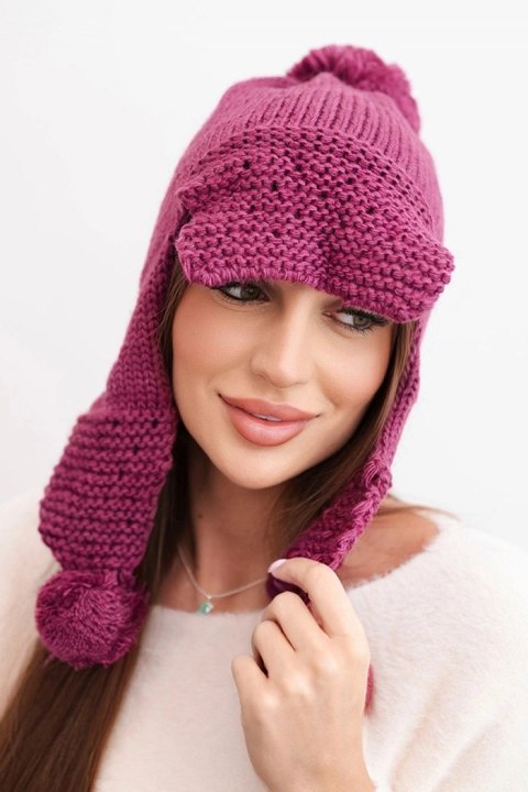 Czapka damska zimowa z wełną z daszkiem i pomponami K475 ciemno fioletowa