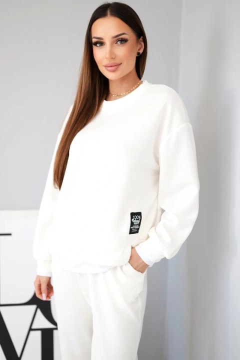 Komplet damski z masełkowy z luźną bluzą i spodniami dresowymi ecru