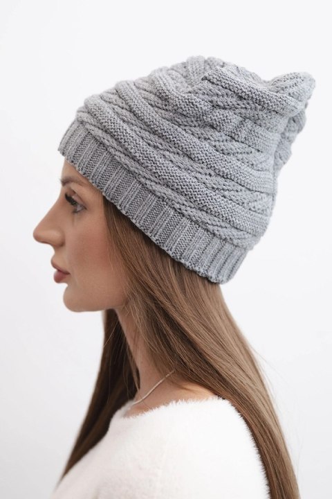 Czapka damska zimowa o klasycznym splocie prążkowanym K439 szara
