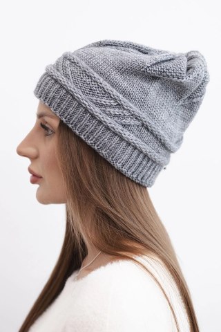 Czapka damska zimowa z wełny i z przeplatanym wzorem K428 szara