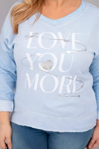 Bluzka damska Plus Size przecierana z napisem Love You More niebieska