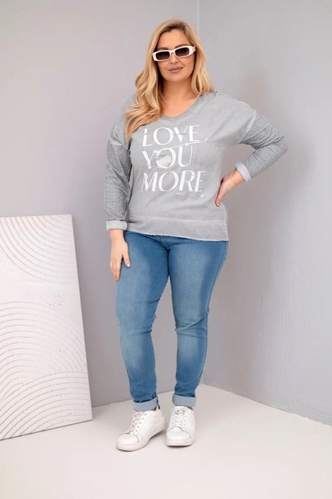 Bluzka damska Plus Size przecierana z napisem Love You More szara