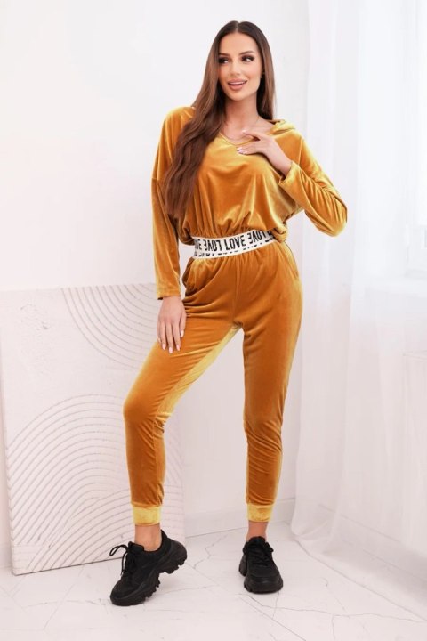 Komplet welurowy z kapturem musztardowy