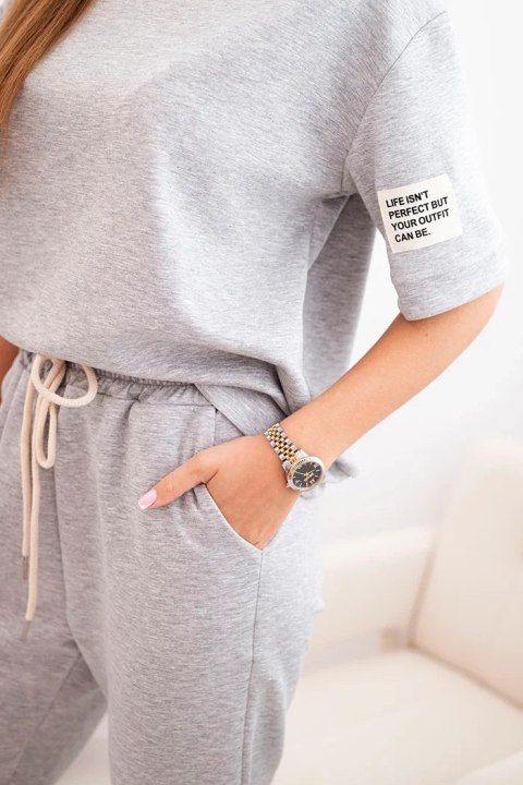 Komplet damski z wiskozy masełko z krótkim rękawem i spodniami szary